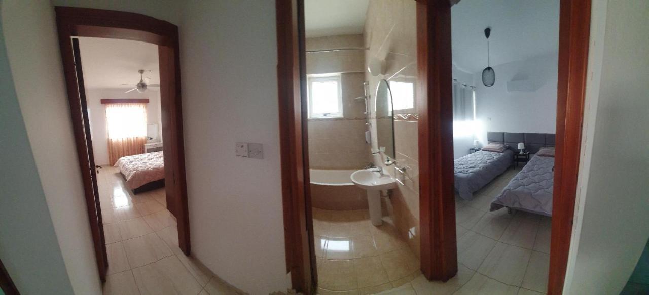 Vasilas Holiday Apartment #2 Larnaka Exterior foto